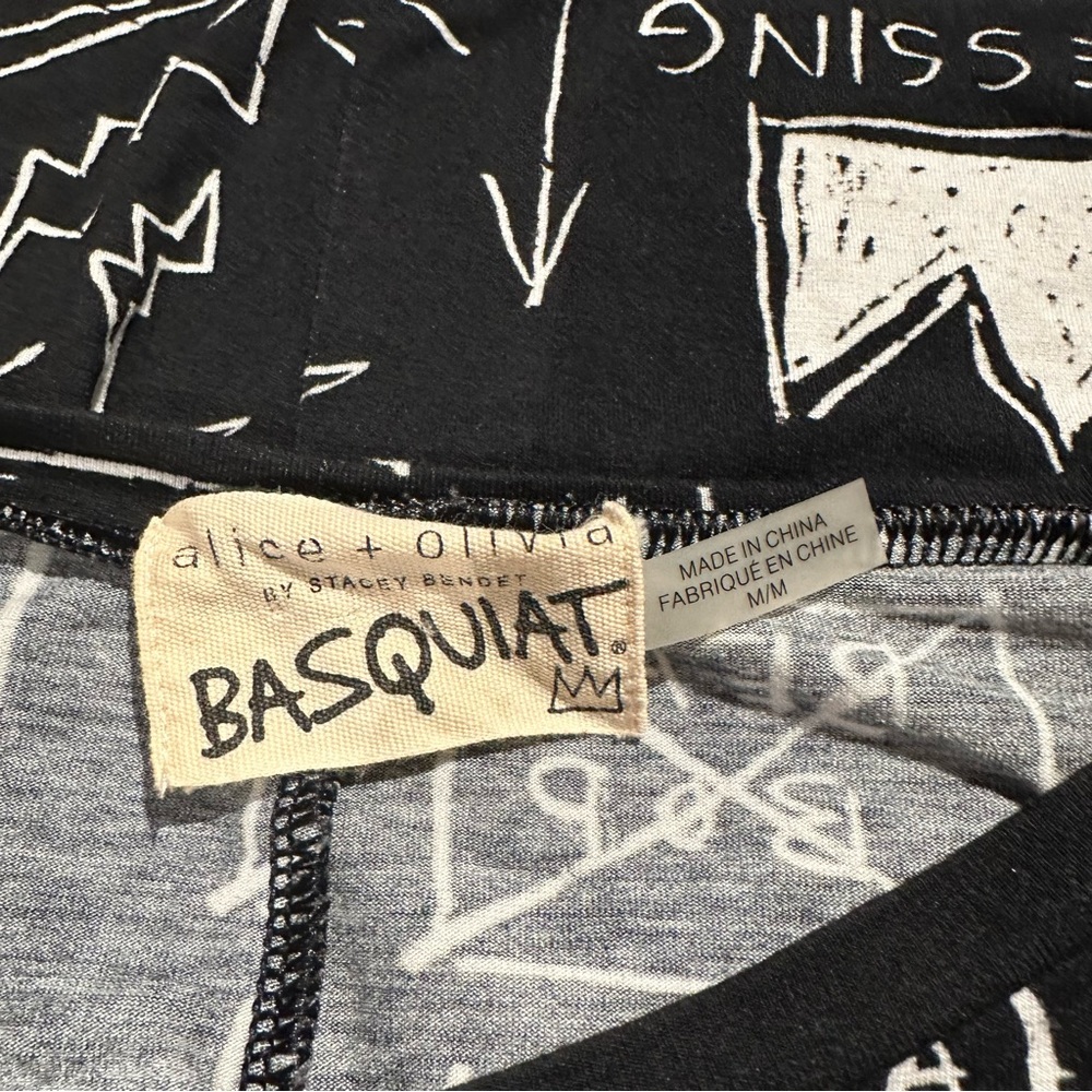 🎀SOLD🎀Alice + Olivia x Basquiat Graffiti Delaina Crop Top - Picture 9 of 9